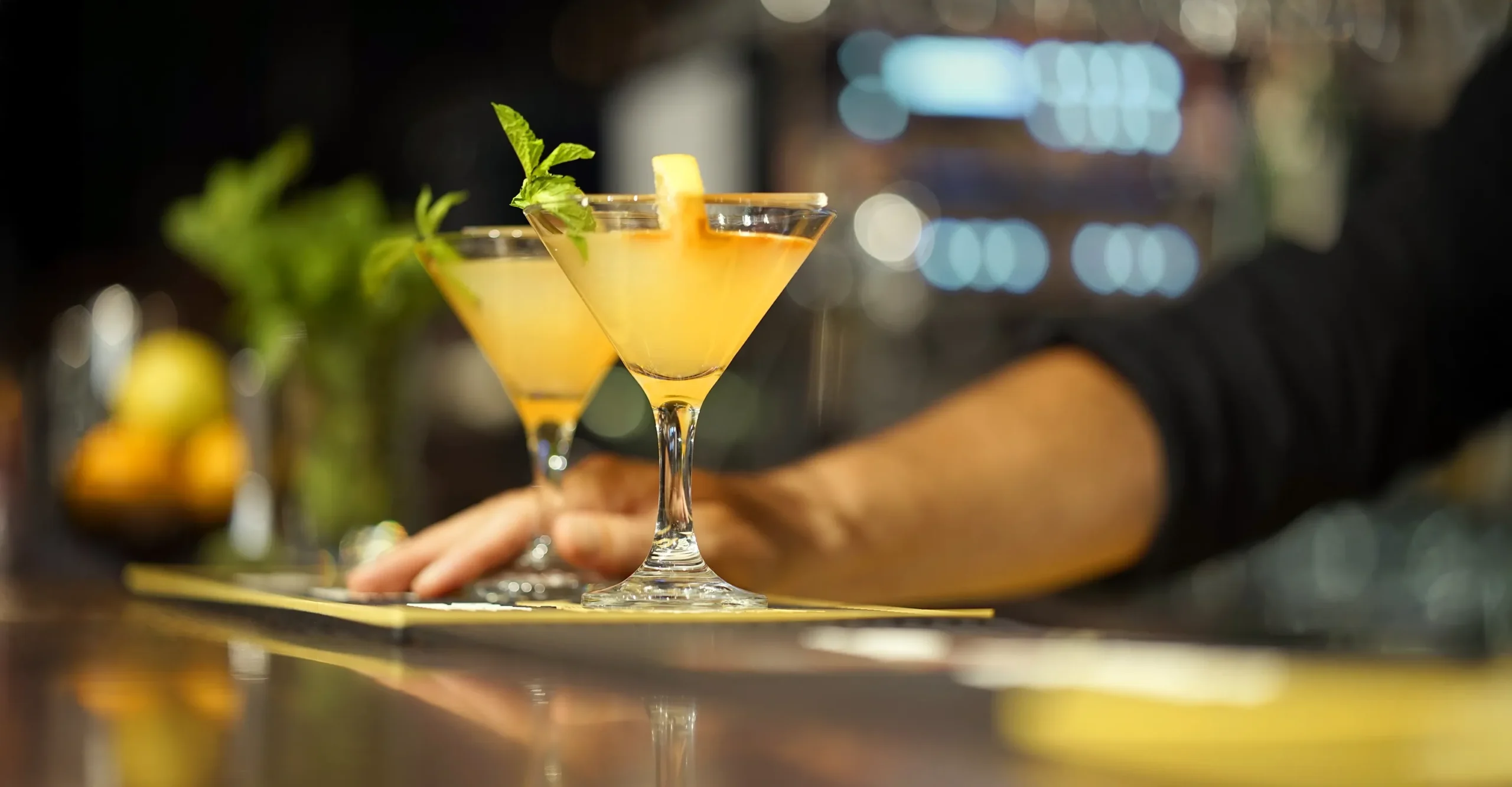 Drinks auf Bartresen Eventlocations München